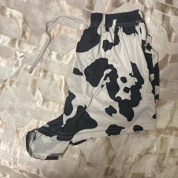 Cow print shorts and top set #cowprint - Picture 4 of 4